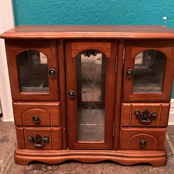 Jewelry box (big) - Picture 1 of 7